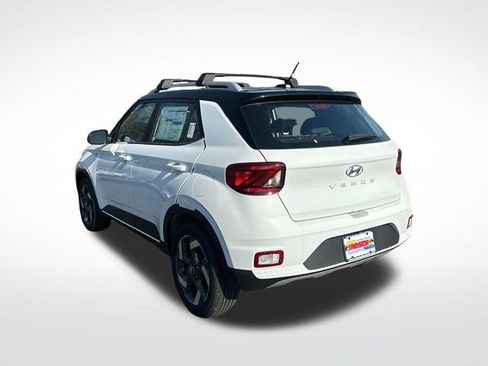 New 2026 Hyundai Venue SEL FWD image 3