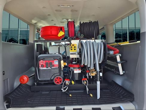 Used 2013 Nissan NV 3500 SL w/ Technology Pkg image 21