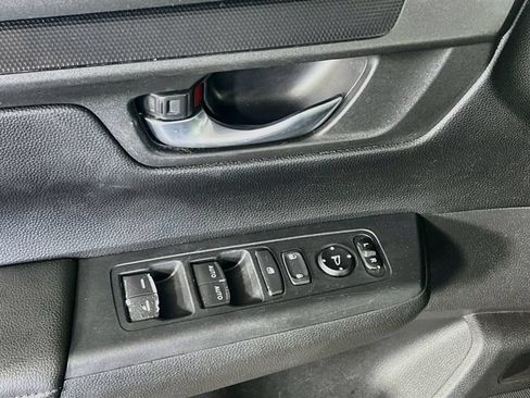 Used 2025 Honda CR-V EX image 12