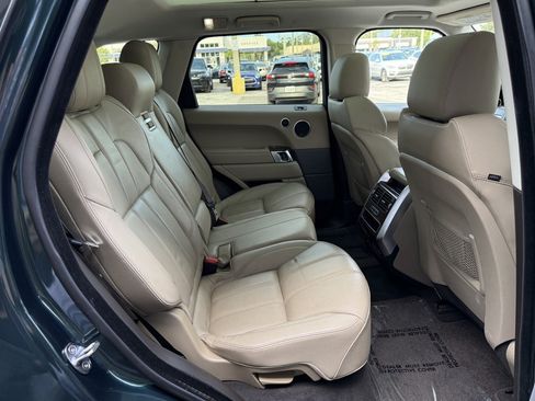 Used 2016 Land Rover Range Rover Sport SE AWD/4WD image 17