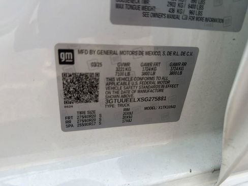 Used 2025 GMC Sierra 1500 AT4 w/ AT4 Premium Package AWD/4WD image 31