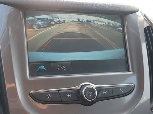 Certified 2017 Chevrolet Cruze LT w/ Convenience Package image 25