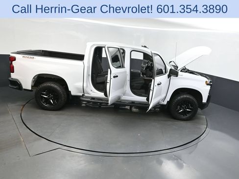 Used 2021 Chevrolet Silverado 1500 LT Trail Boss AWD/4WD image 37