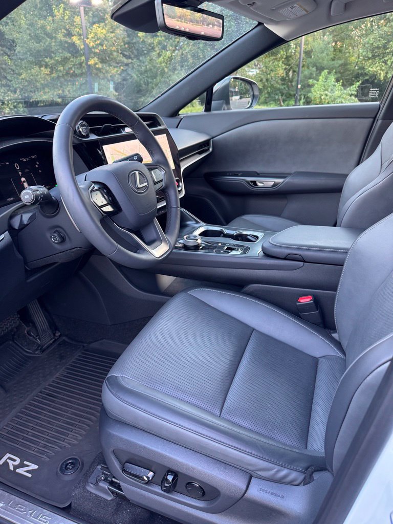 Certified 2024 Lexus RZ 450e Premium w/ Technology Package AWD/4WD image 8