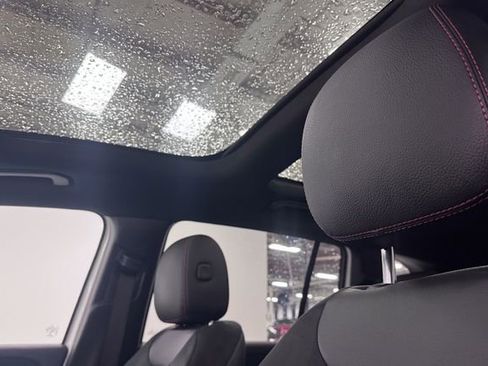 Used 2022 Mercedes-Benz GLB 250 4MATIC image 18