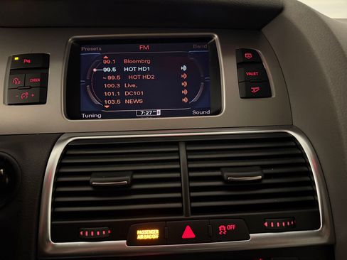 Used 2011 Audi Q7 TDI Premium Plus AWD/4WD image 25