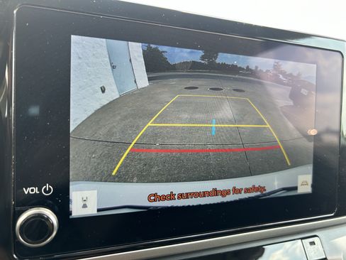 Used 2025 Toyota Camry LE FWD image 27