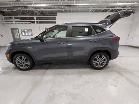 Certified 2023 Kia Seltos S image 12