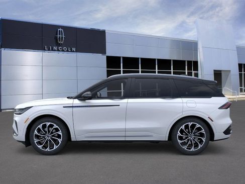 New 2024 Lincoln Nautilus Reserve w/ Equipment Group 202A AWD/4WD image 3