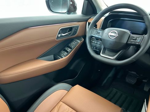 New 2026 Nissan Rogue Platinum w/ Platinum Premium Package image 11