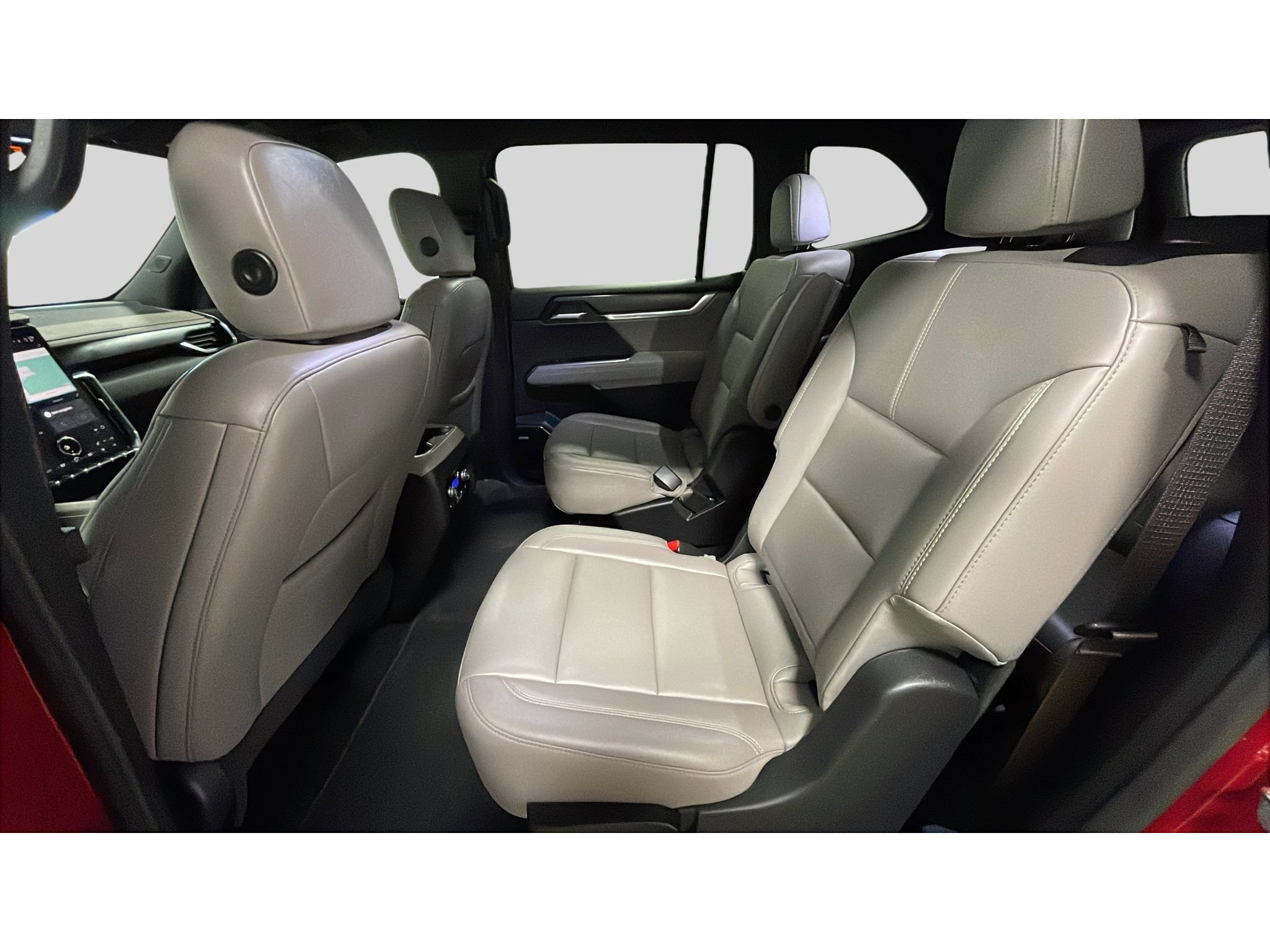 Used 2026 GMC Acadia Elevation w/ Elevation Premium Package AWD/4WD image 14