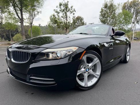 Used 2012 BMW Z4 sDrive28i w/ Sport Pkg image 1