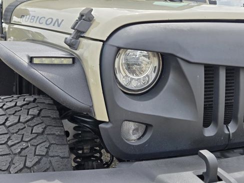 Used 2017 Jeep Wrangler Unlimited Rubicon w/ Connectivity Group image 3