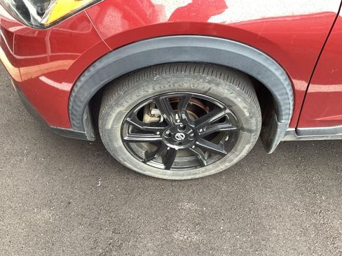 Used 2020 Nissan Kicks SR FWD image 15