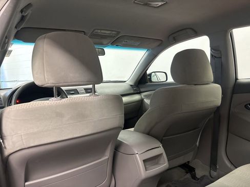 Used 2011 Toyota Camry LE image 15