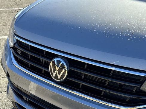 Used 2022 Volkswagen Tiguan SE R-Line AWD/4WD image 29