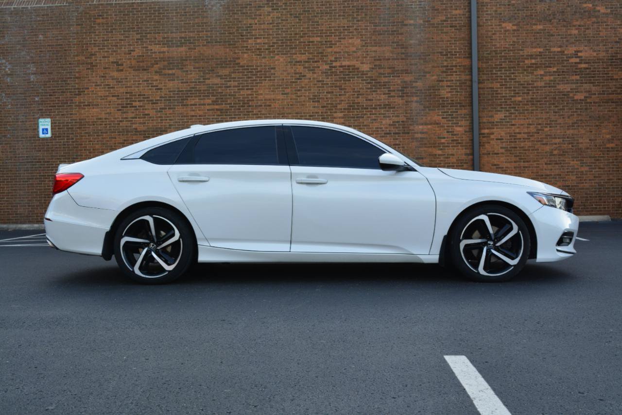 Used 2019 Honda Accord Sport image 4