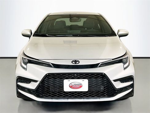 Used 2023 Toyota Corolla SE image 2