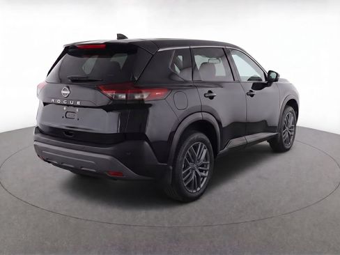 Used 2024 Nissan Rogue S FWD image 4