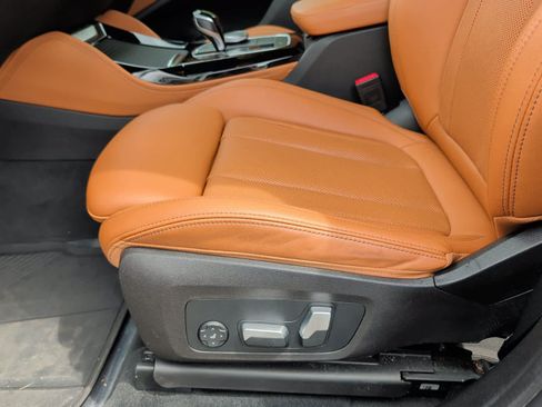Used 2022 BMW X4 xDrive30i AWD/4WD image 15