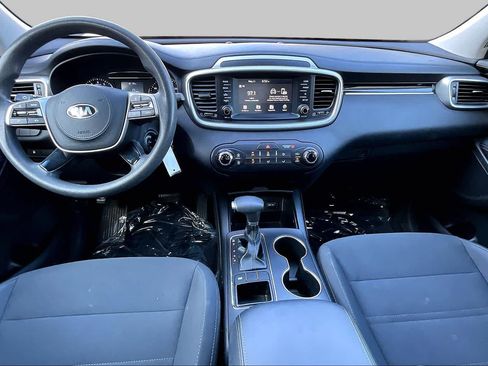 Used 2019 Kia Sorento L FWD image 15
