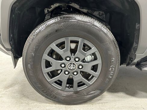 Used 2025 Toyota 4Runner SR5 image 62