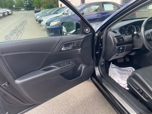 Used 2015 Honda Accord EX-L image 10