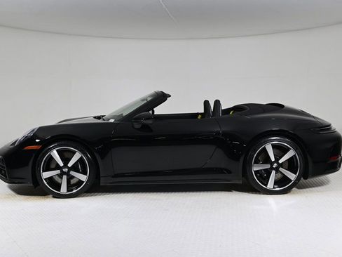 Certified 2026 Porsche 911 Carrera 4S image 2