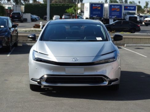 New 2026 Toyota Prius Plug-In Hybrid FWD image 3