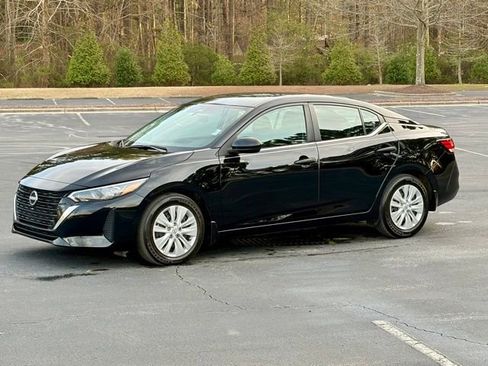 Used 2024 Nissan Sentra S image 2
