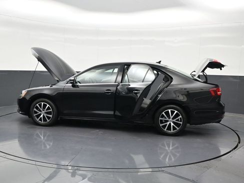 Used 2018 Volkswagen Jetta SE FWD image 28