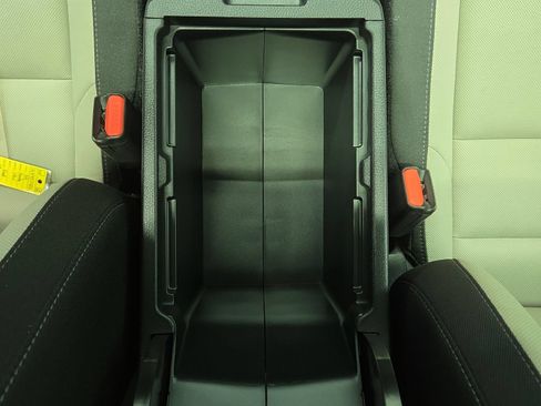 Used 2024 Honda CR-V EX image 29