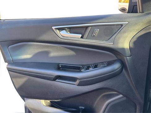 Used 2019 Ford Edge SEL w/ Equipment Group 201A image 24