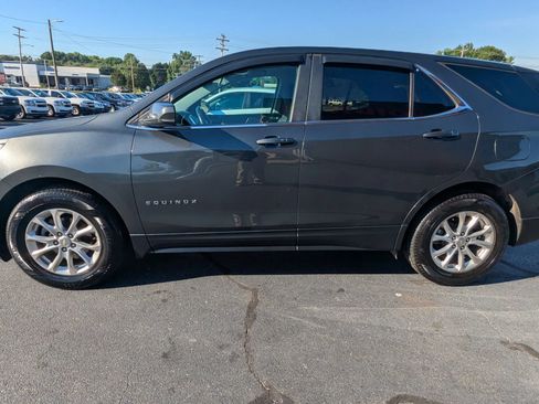 Used 2021 Chevrolet Equinox LT FWD image 4