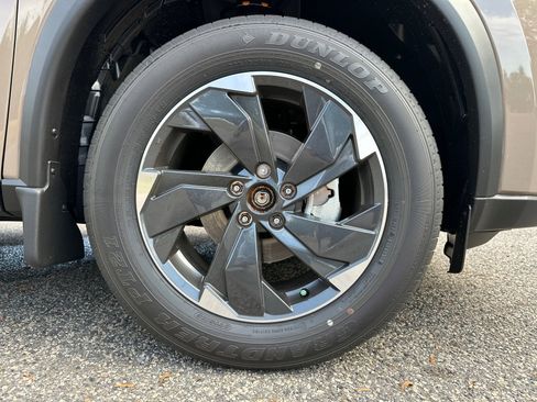 New 2025 Nissan Rogue SV w/ SV Premium Package image 12