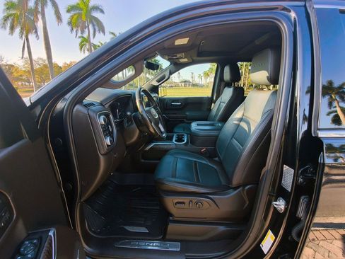 Used 2019 GMC Sierra 1500 Denali w/ Technology Package image 4