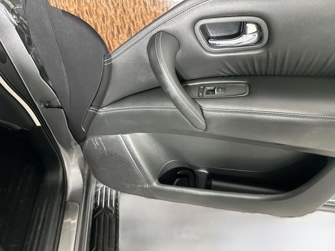 Used 2020 Nissan Armada SL w/ Premium Package image 31