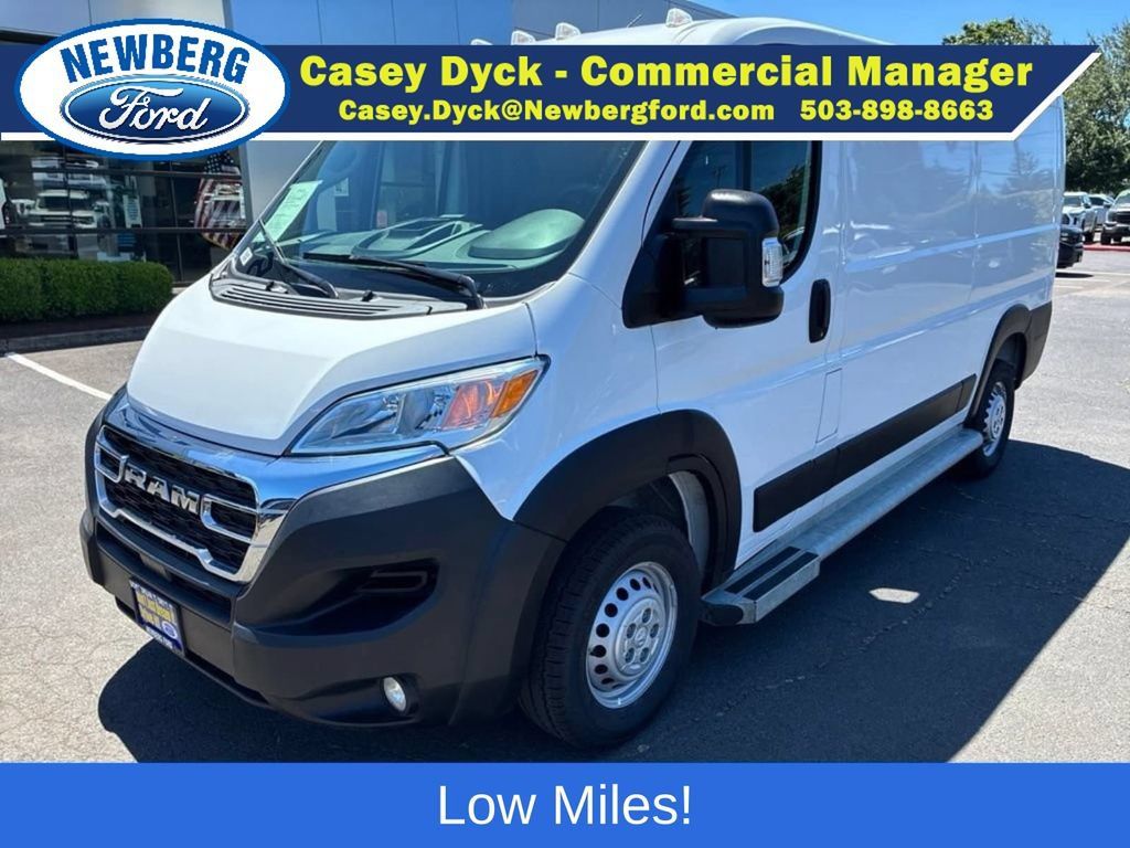 Used 2025 RAM ProMaster 2500 w/ U-Haul Equipment Group FWD image 3