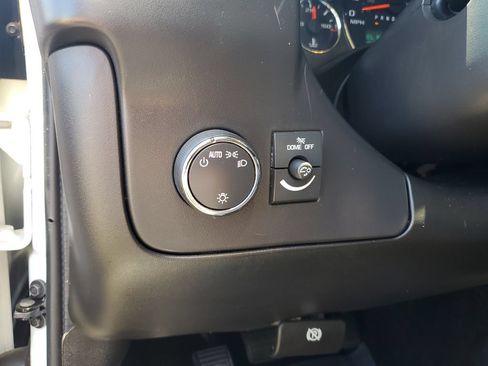 Used 2015 Chevrolet Express 3500 Extended w/ Chrome Appearance Package RWD image 19