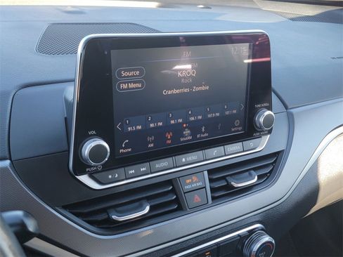 Used 2024 Nissan Altima 2.5 SR image 23