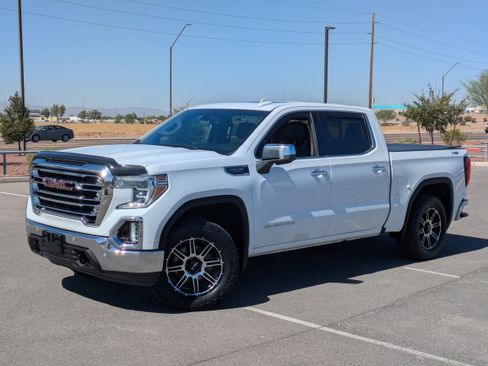 Used 2019 GMC Sierra 1500 SLT w/ SLT Premium Plus Package image 32