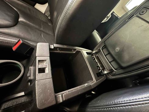 Used 2015 Jeep Wrangler Unlimited Sahara AWD/4WD image 33