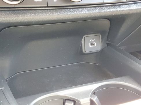 Certified 2023 Honda HR-V LX image 31