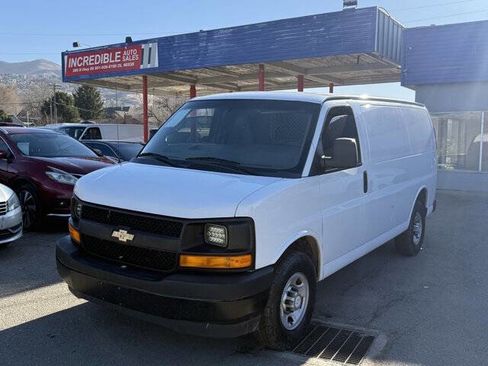 Used 2017 Chevrolet Express 2500 2500 3dr Cargo Van image 2