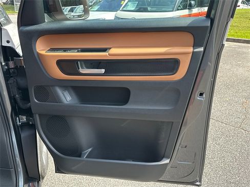 New 2025 Volkswagen ID. Buzz Pro S image 14