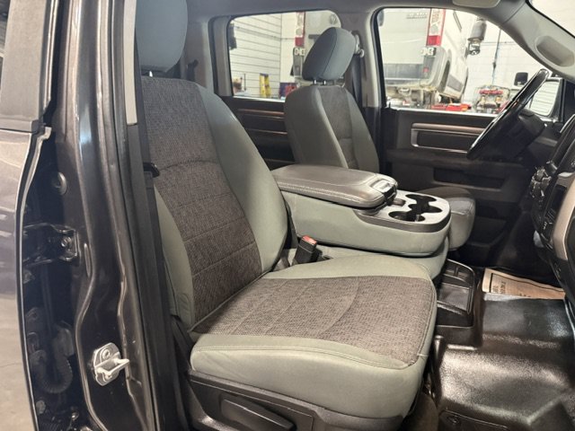 Used 2016 RAM 1500 Big Horn AWD/4WD image 9