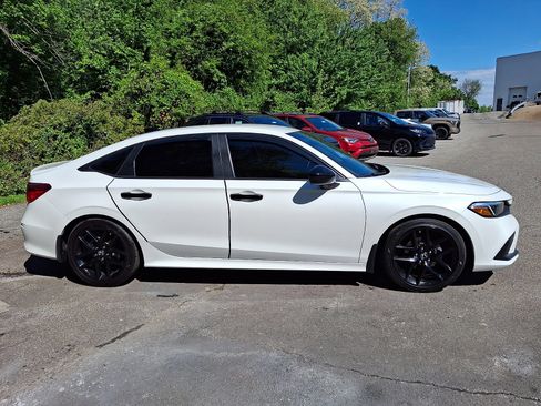 Used 2022 Honda Civic Sport image 8