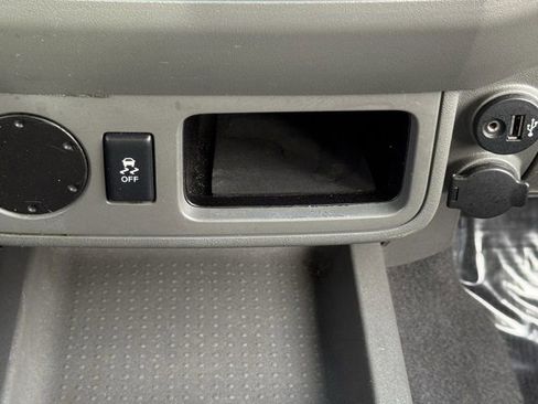 Used 2019 Nissan Frontier SV image 20
