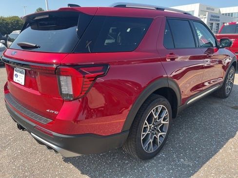 New 2025 Ford Explorer Platinum w/ Ultimate Package image 5