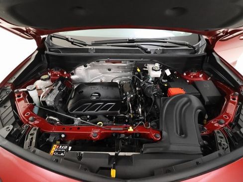 Used 2024 Buick Encore GX Avenir w/ Avenir Convenience Package image 5